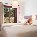 Agapi - Spacious Boutique With Private Pool Close To The Sea *