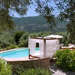 Villa Agapi - Spacious Boutique With Private Pool Close To The Sea *