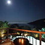 Agapi - Spacious Boutique With Private Pool Close To The Sea