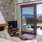 Villa Agapi - Spacious Boutique With Private Pool Close To The Sea