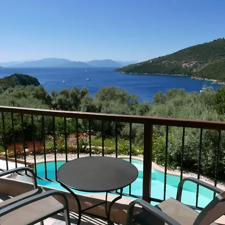 Agapi Spacious Stone Retreat With Jacuzzi And Private Pool Willa Sivota