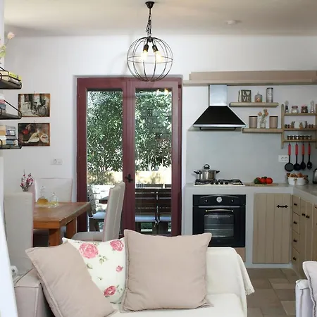 Agapi Spacious Stone Retreat With Jacuzzi And Private Pool *